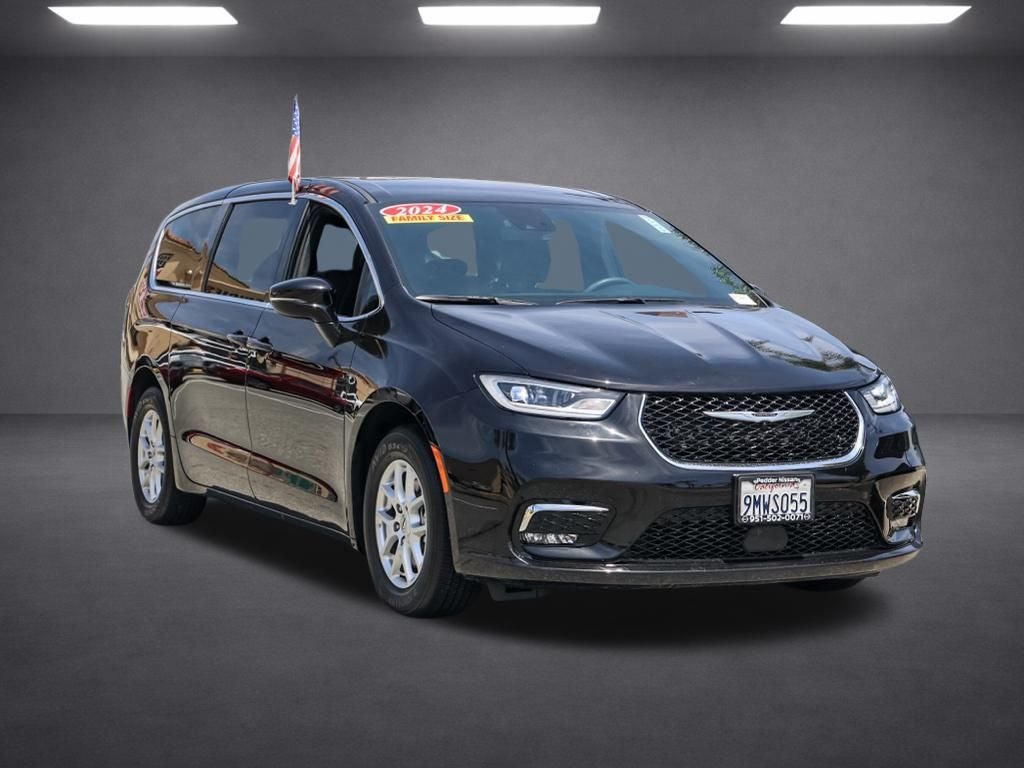 2024 Chrysler Pacifica Touring