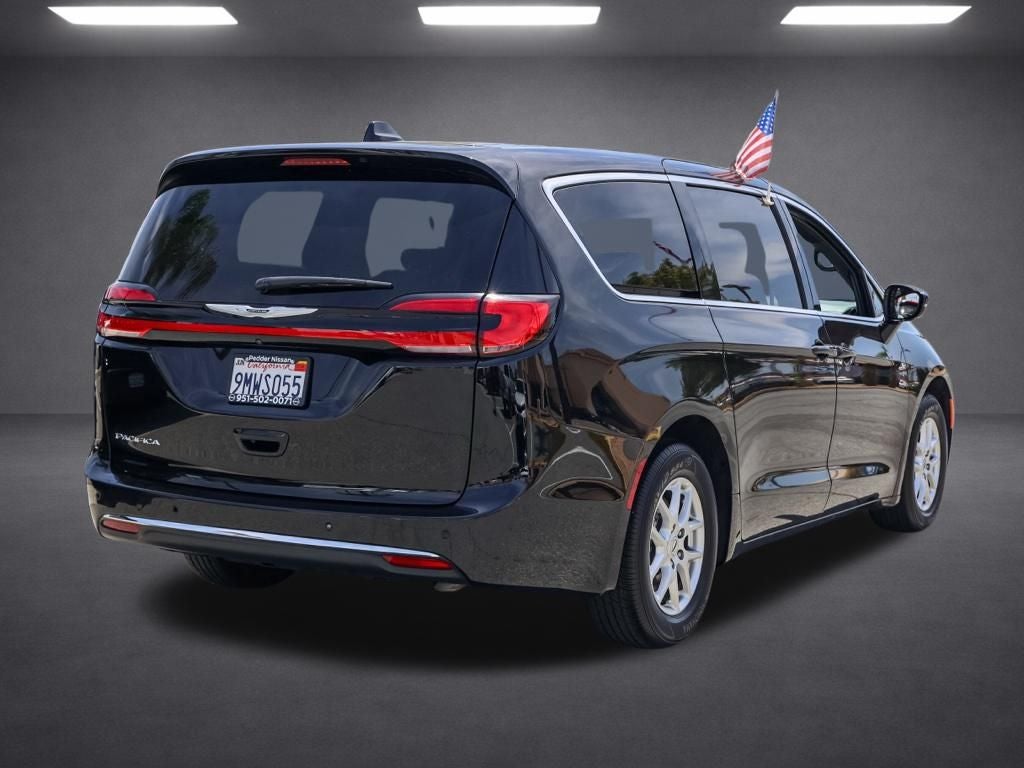 2024 Chrysler Pacifica Touring