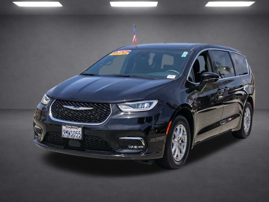 2024 Chrysler Pacifica Touring