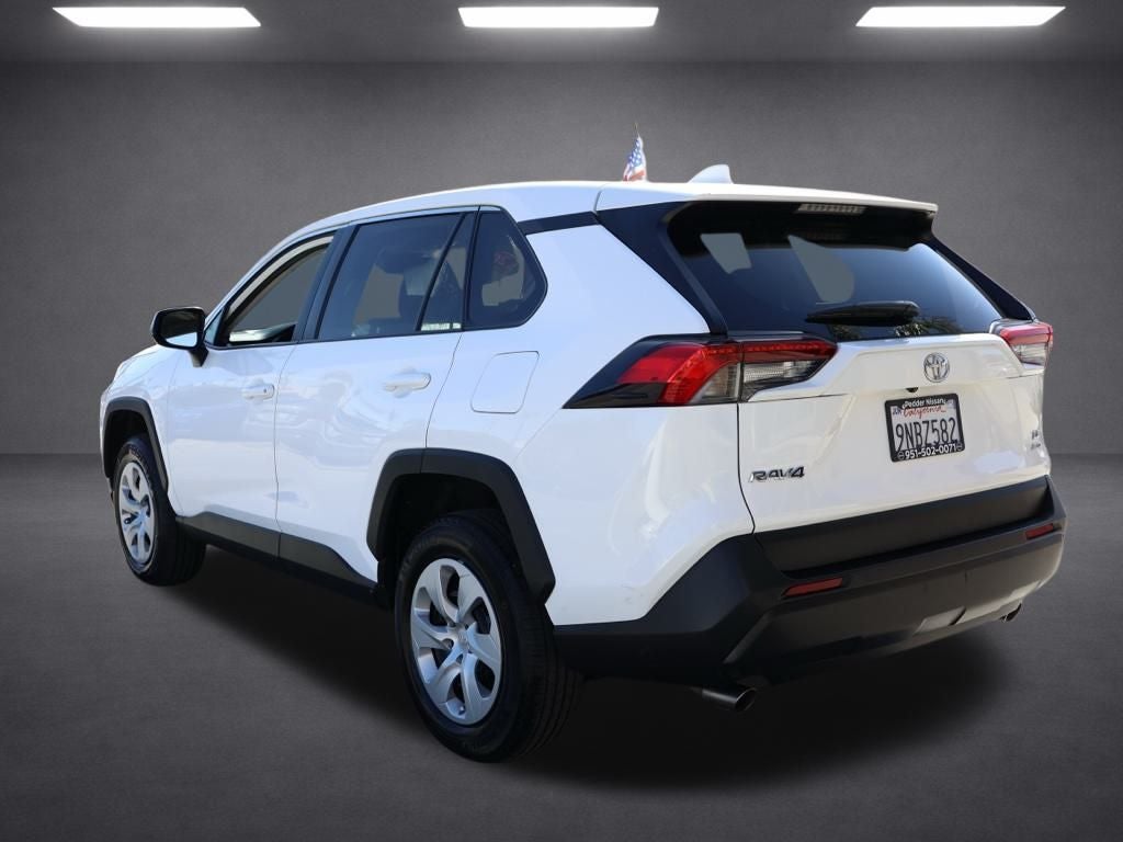 2024 Toyota RAV4 LE