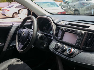 2016 Toyota RAV4 LE