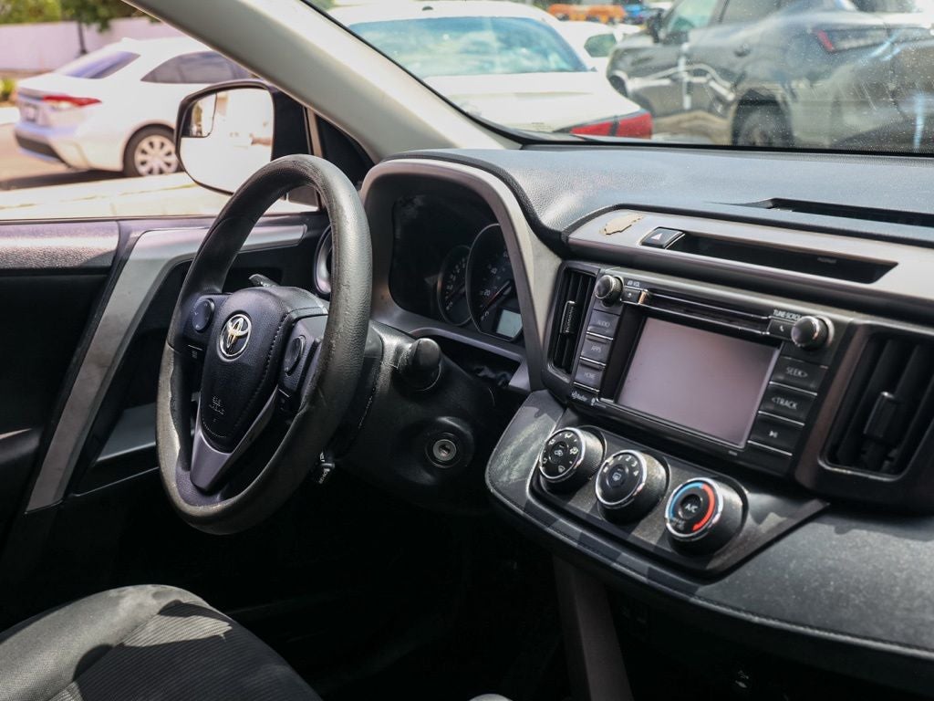 2016 Toyota RAV4 LE