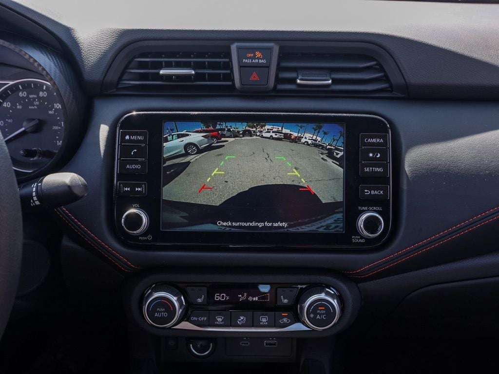 2025 Nissan Versa 1.6 SR