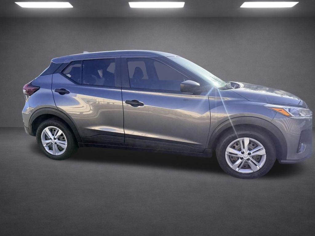 2022 Nissan Kicks S
