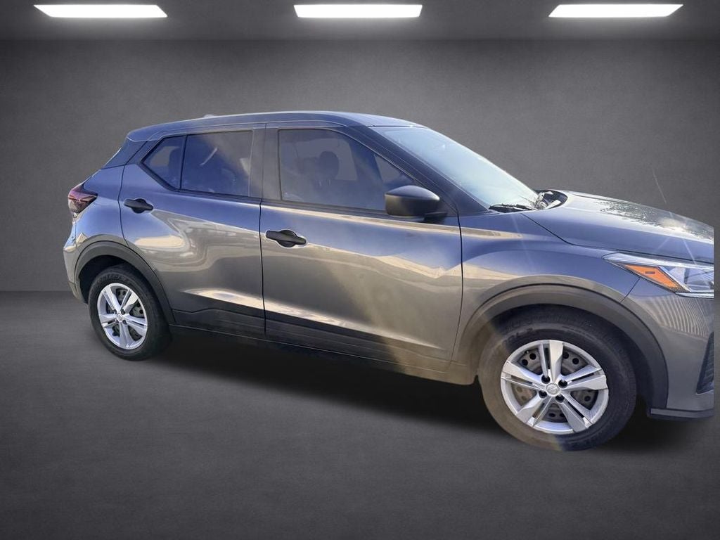 2022 Nissan Kicks S
