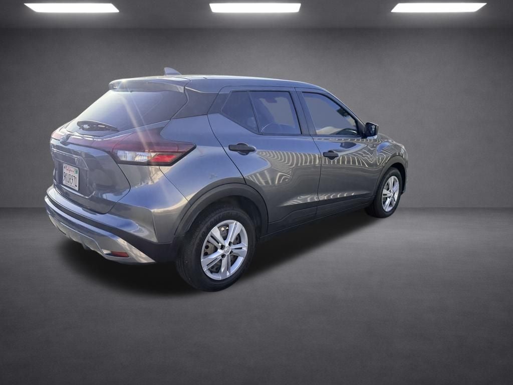2022 Nissan Kicks S