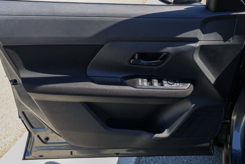 2027 Nissan Kicks S