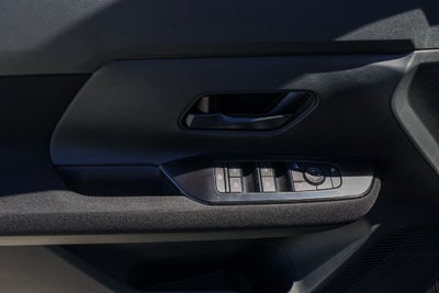 2027 Nissan Kicks S