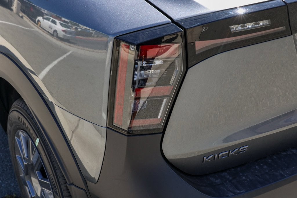 2027 Nissan Kicks S