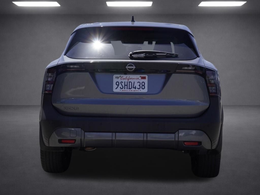2025 Nissan Kicks SV