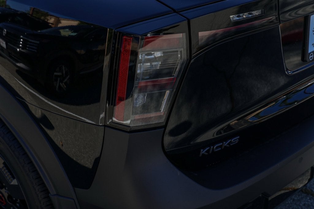 2027 Nissan Kicks SV