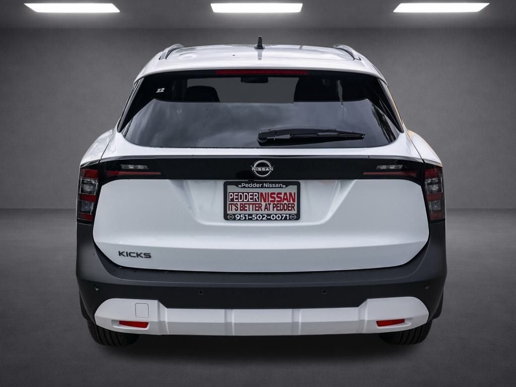 2026 Nissan Kicks SV