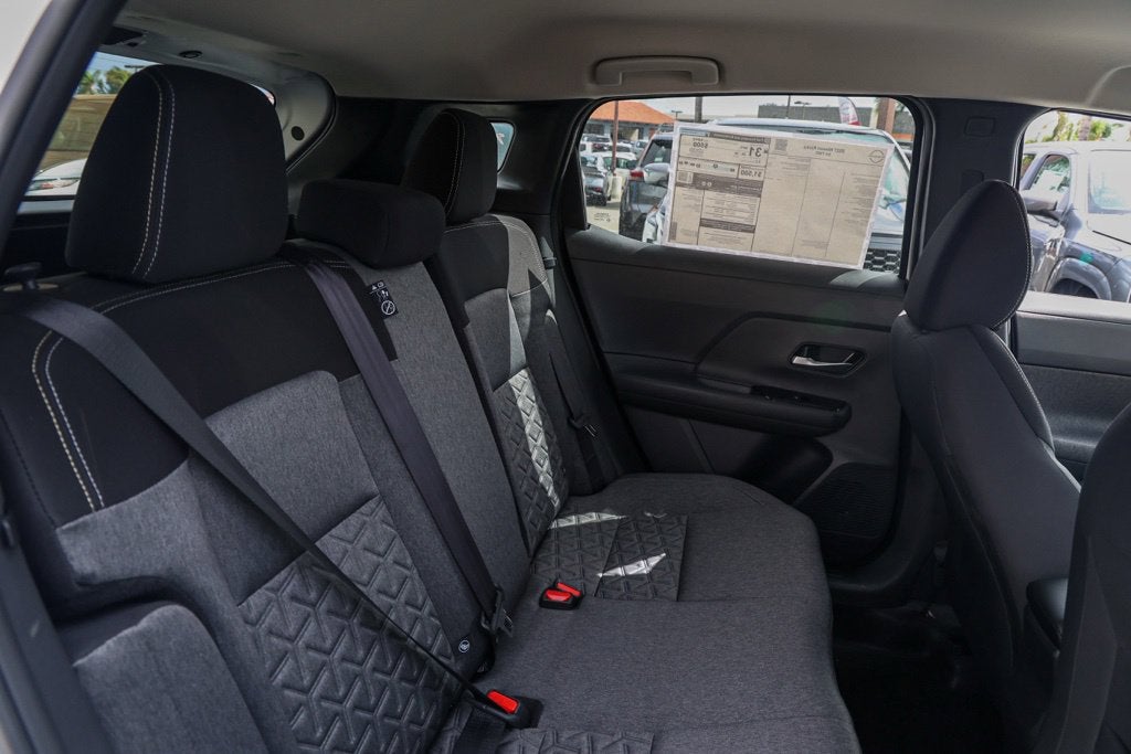 2027 Nissan Kicks SV