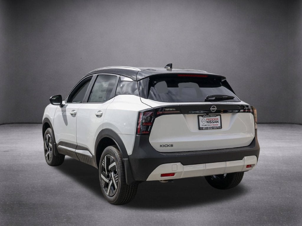 2027 Nissan Kicks SV
