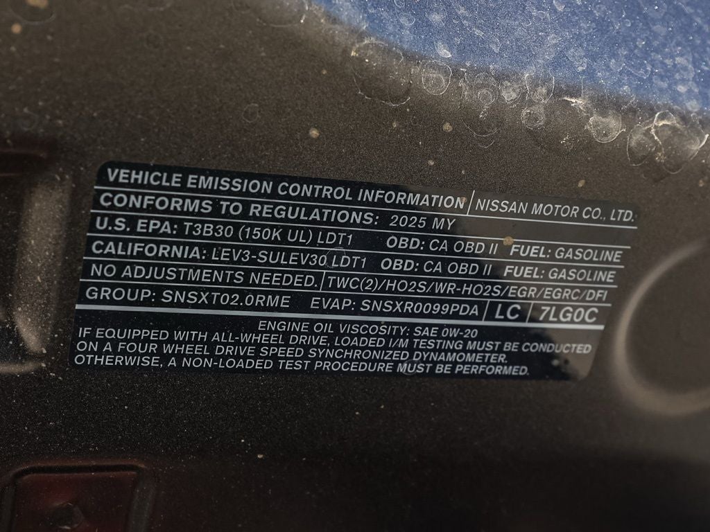 2025 Nissan Kicks SR