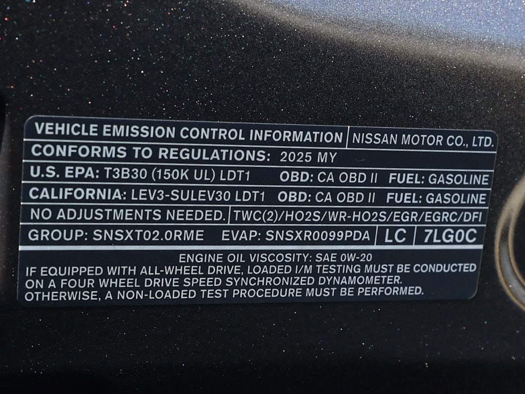 2025 Nissan Kicks SR