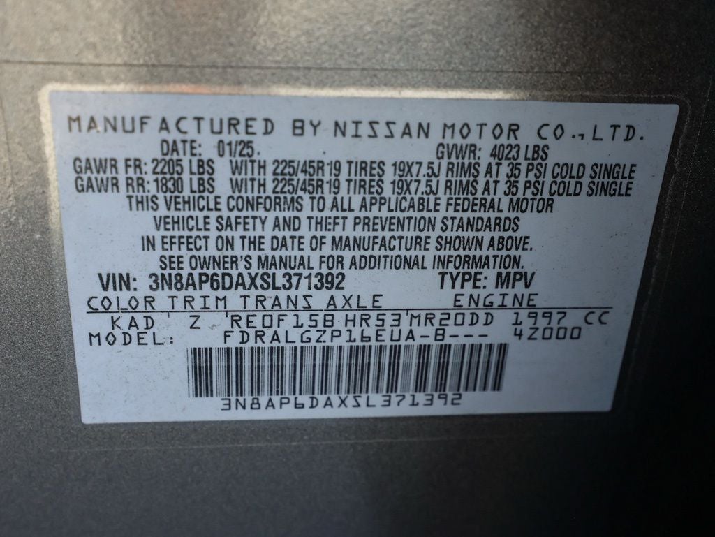 2025 Nissan Kicks SR