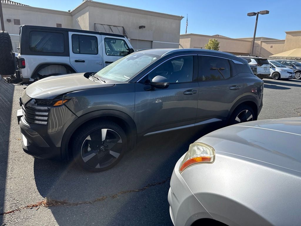 2025 Nissan Kicks SR