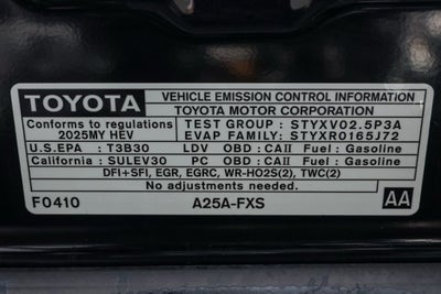 2025 Toyota Camry SE