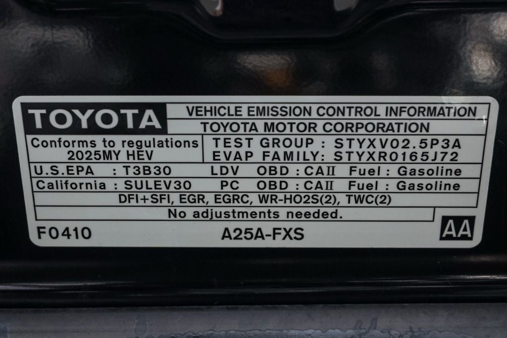 2025 Toyota Camry SE