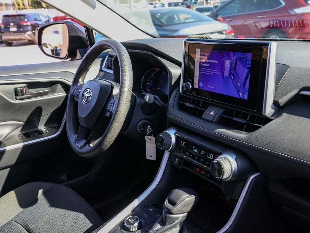 2023 Toyota RAV4 Hybrid LE