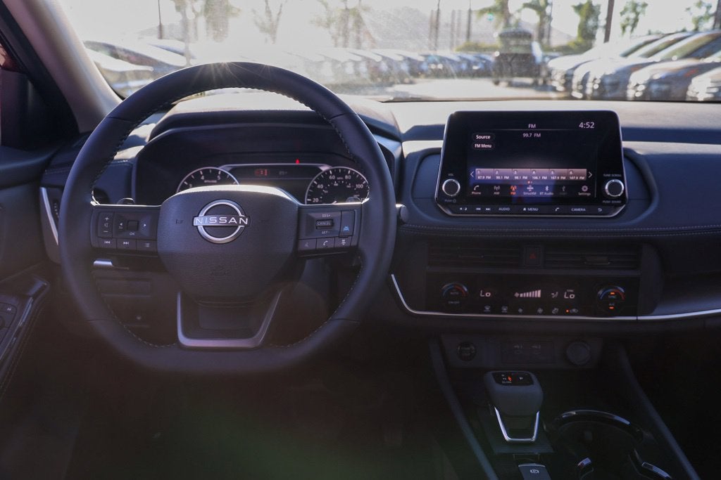 2027 Nissan Rogue SV