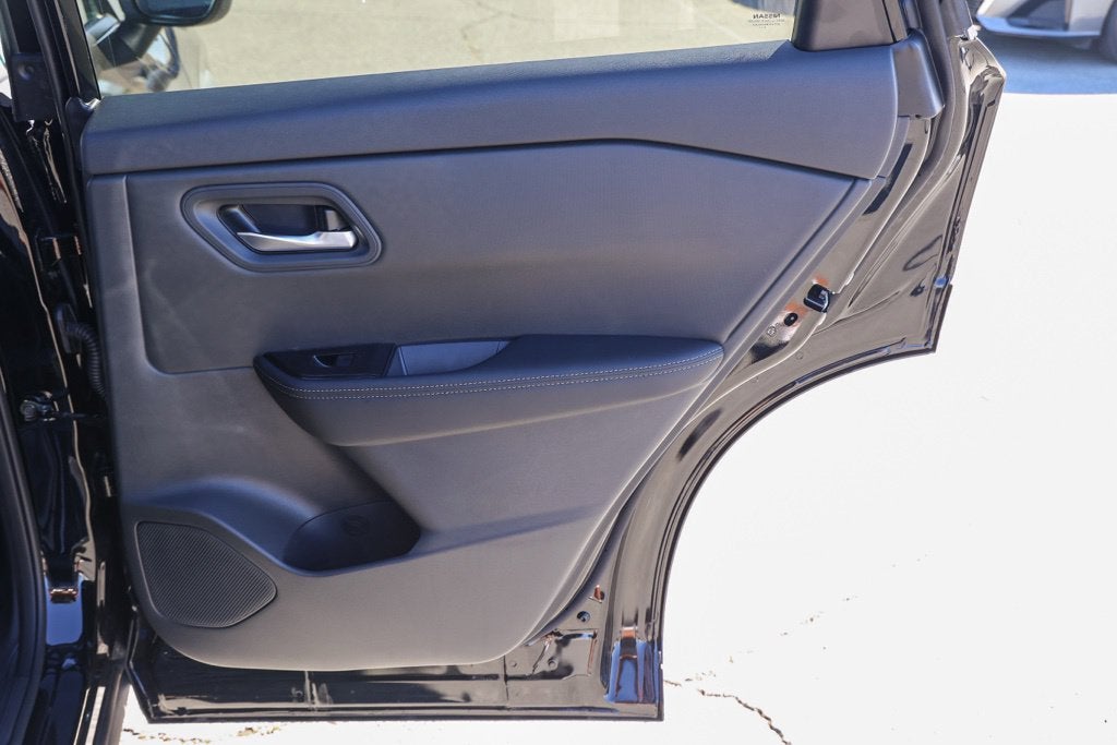 2027 Nissan Rogue SV