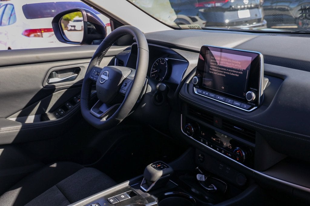 2027 Nissan Rogue SV