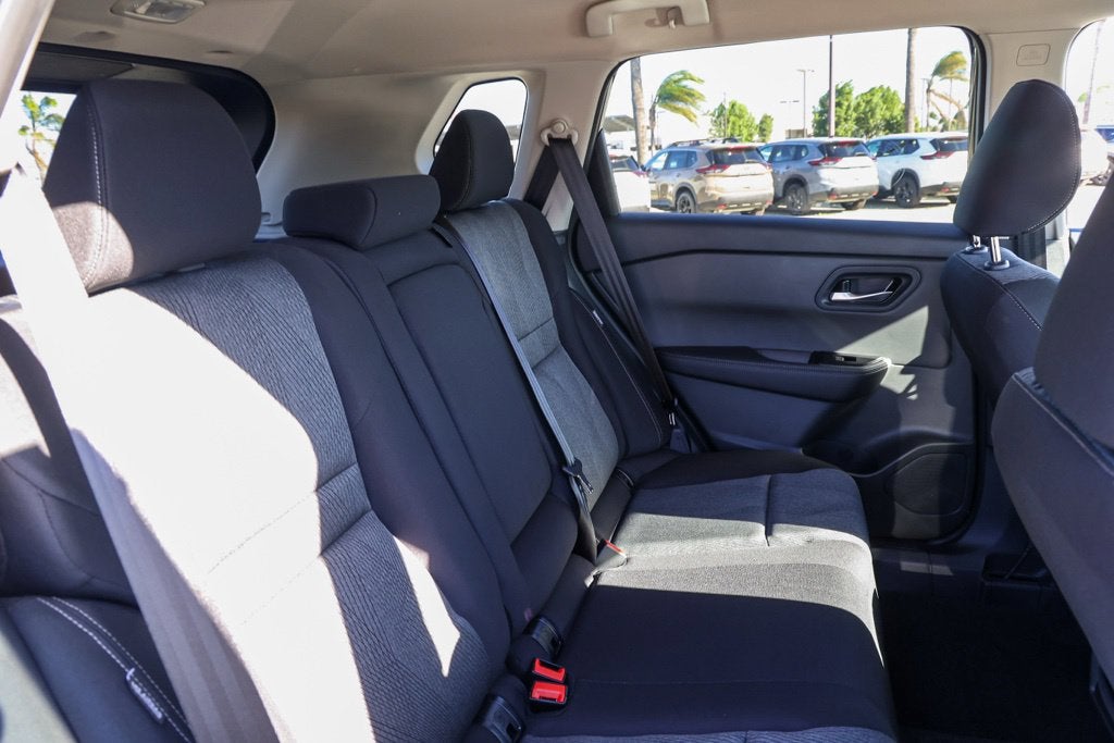 2027 Nissan Rogue SV
