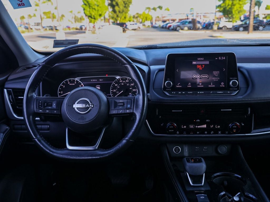2022 Nissan Rogue SL