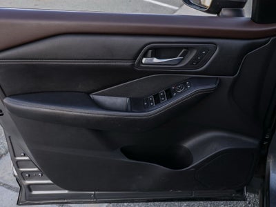2022 Nissan Rogue SL