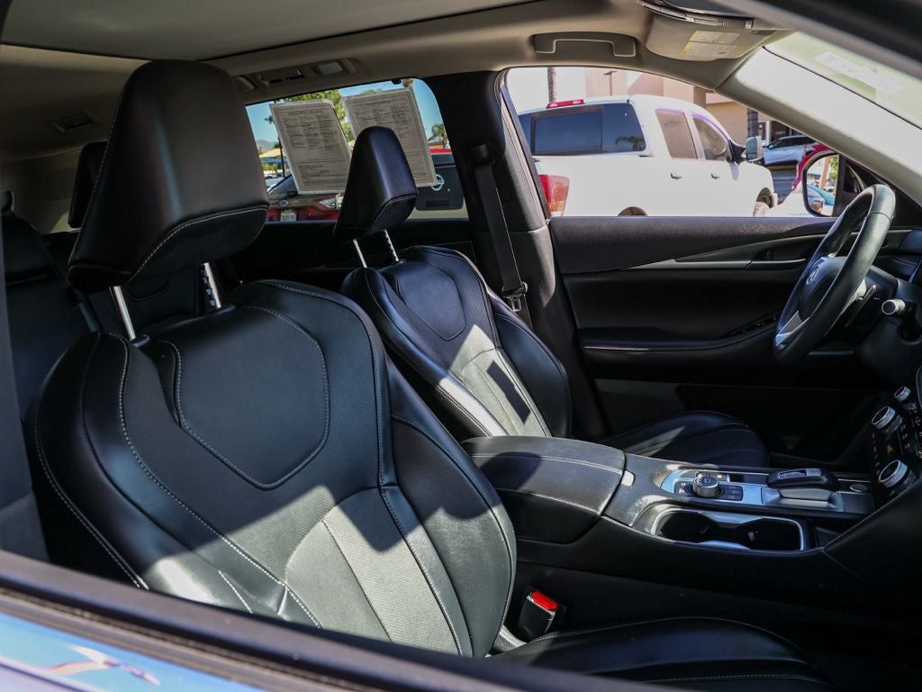 2023 INFINITI QX60 LUXE