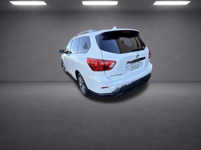2020 Nissan Pathfinder SL