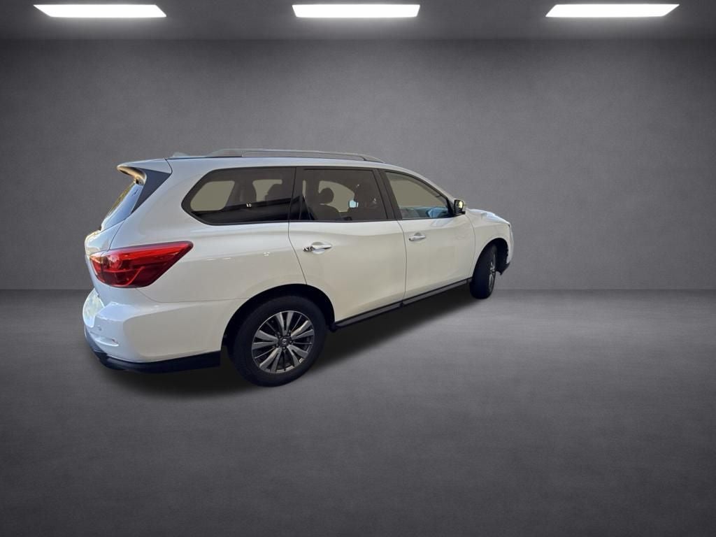 2020 Nissan Pathfinder SL