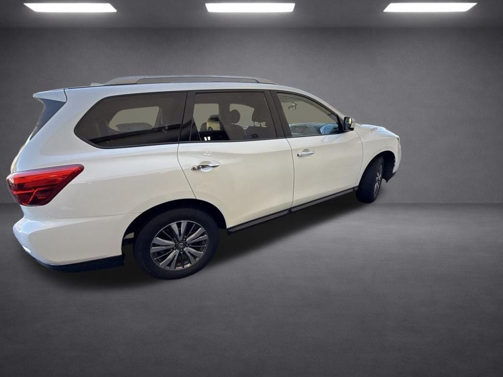 2020 Nissan Pathfinder SL
