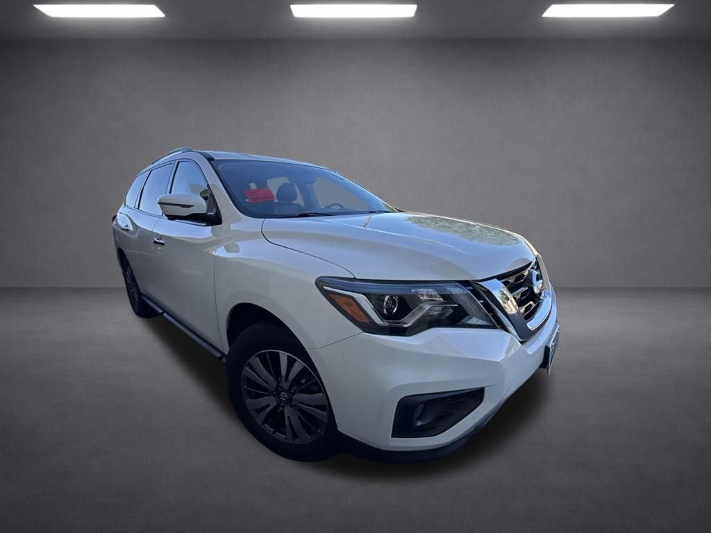 2020 Nissan Pathfinder SL