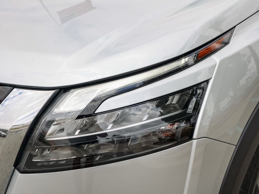 2024 Nissan Pathfinder S