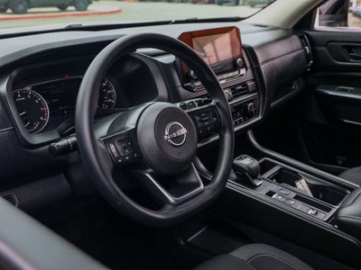 2024 Nissan Pathfinder S