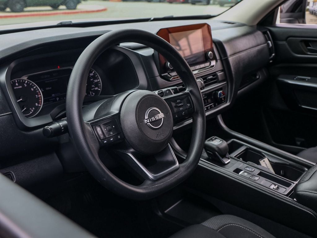2024 Nissan Pathfinder S