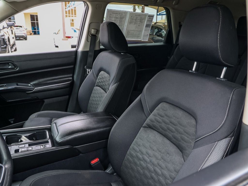 2024 Nissan Pathfinder S