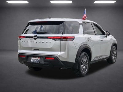 2024 Nissan Pathfinder S