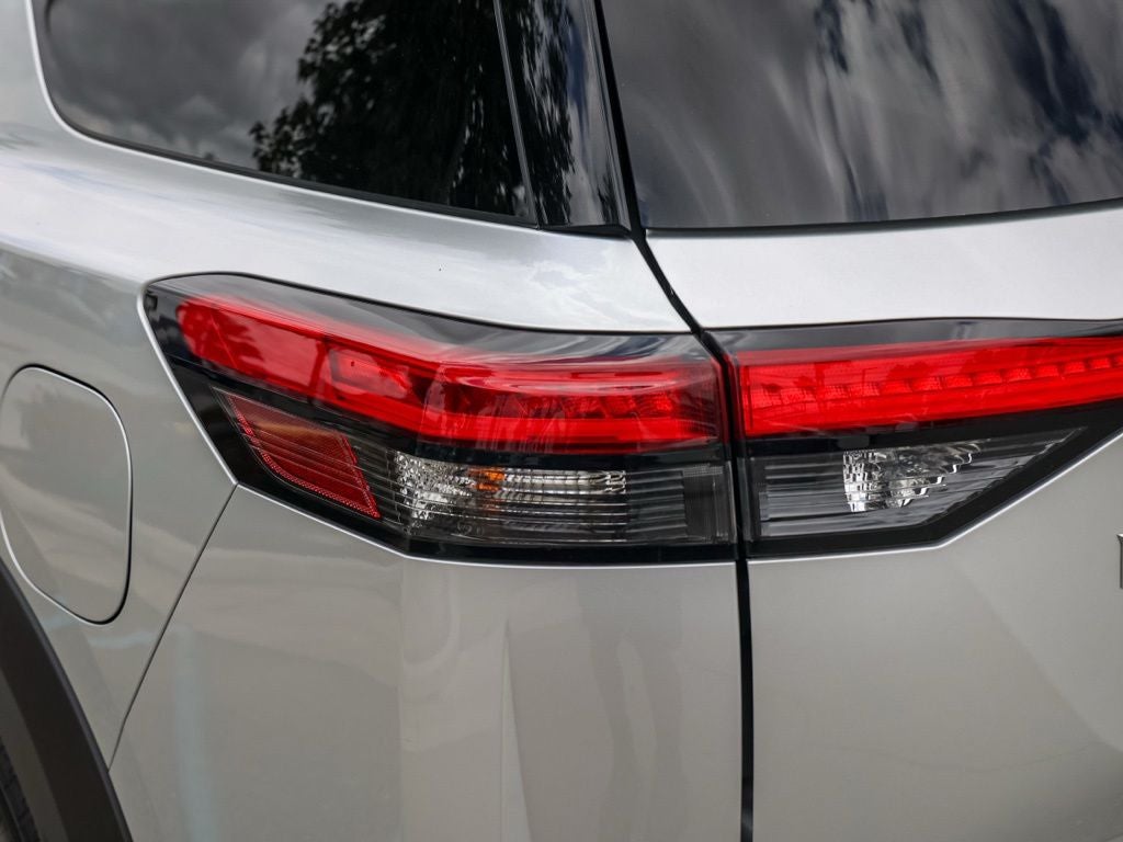 2024 Nissan Pathfinder S