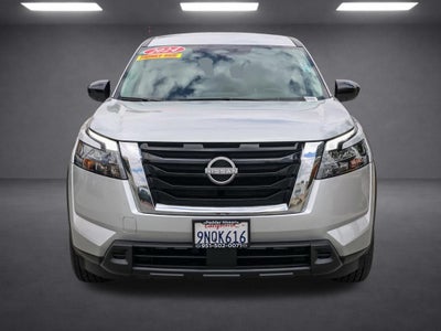 2024 Nissan Pathfinder S