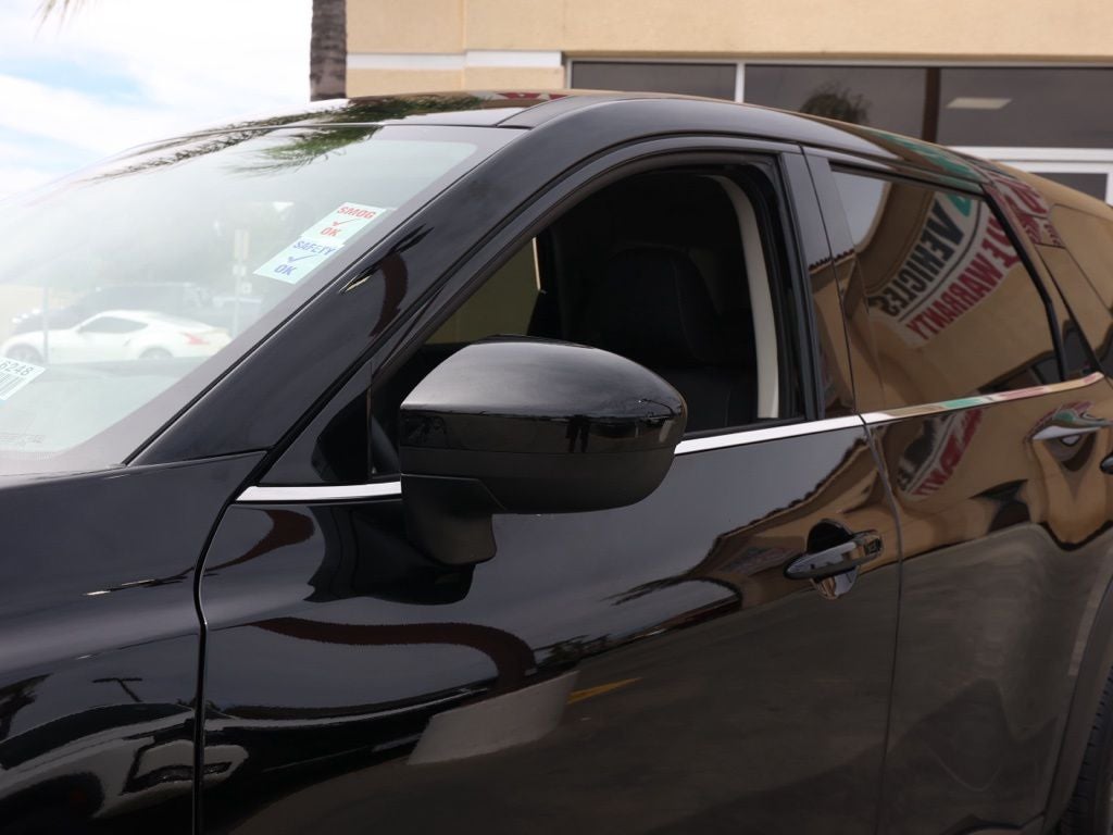 2025 Nissan Pathfinder S