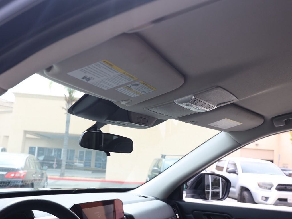 2025 Nissan Pathfinder S