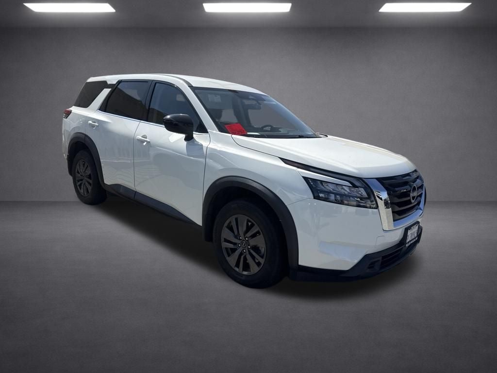 2024 Nissan Pathfinder S
