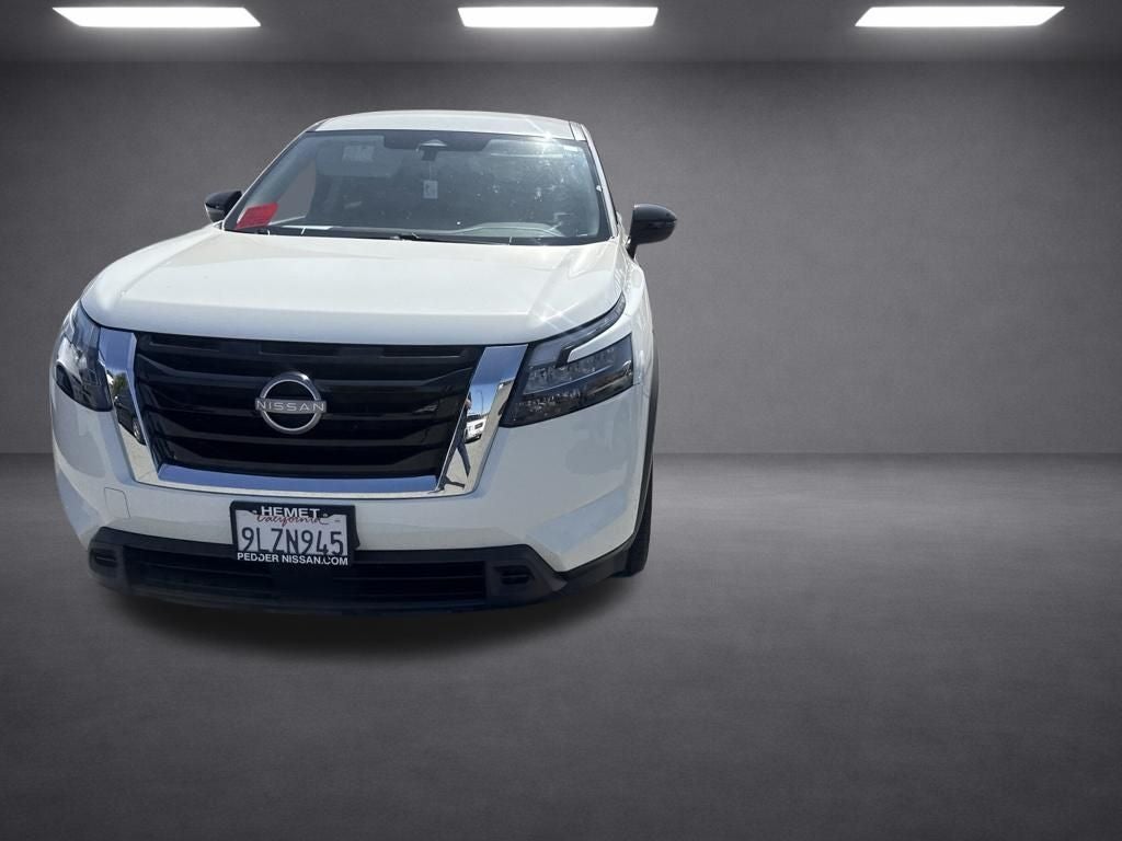 2024 Nissan Pathfinder S