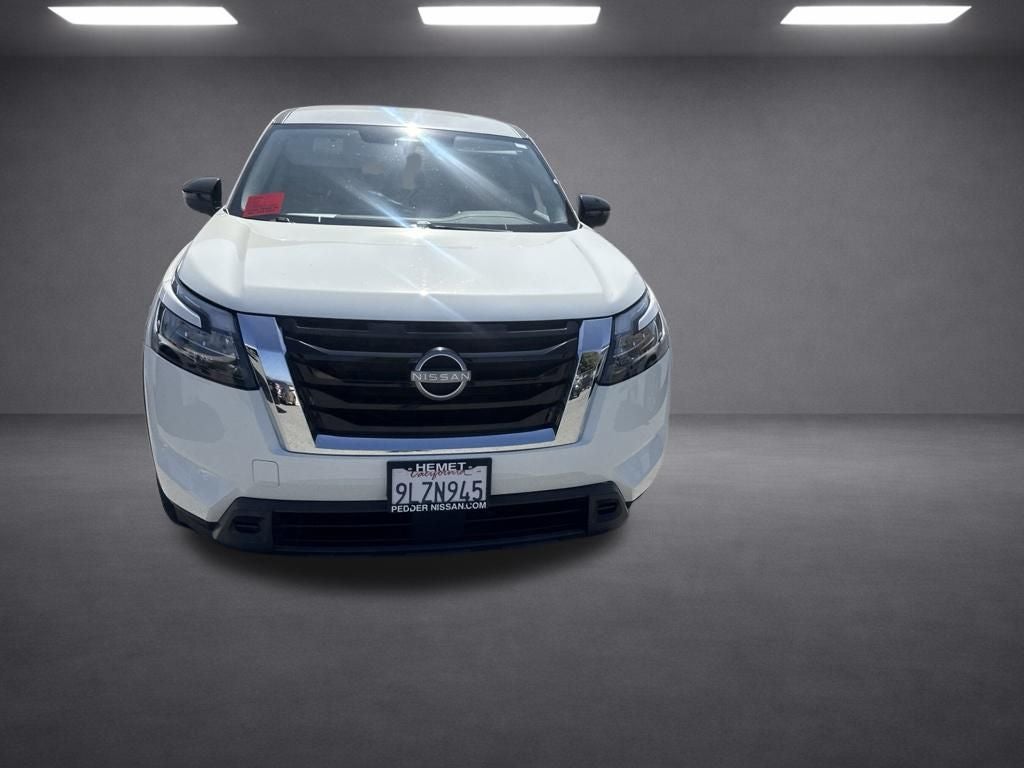 2024 Nissan Pathfinder S