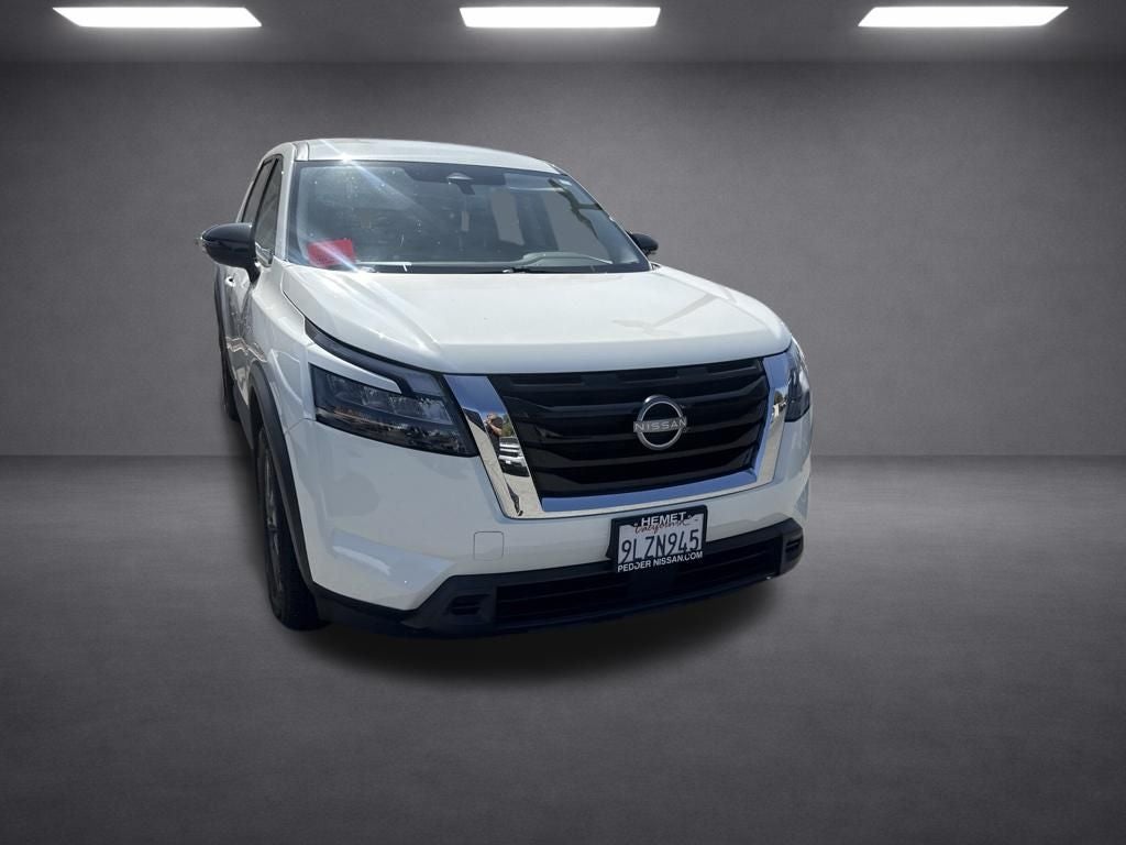 2024 Nissan Pathfinder S