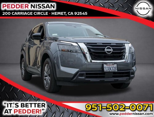 2025 Nissan Pathfinder S